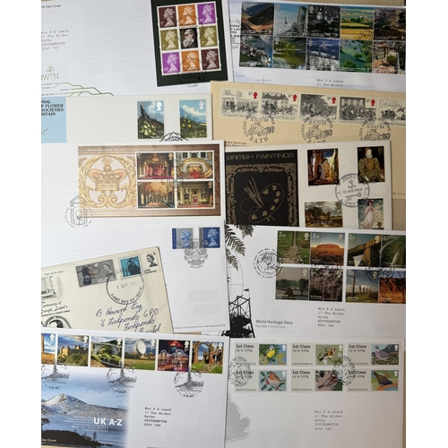 449 - A vast duplicated accumulation of x6300+ UK QEII FDCs from the 1950s to 2010s, including covers by R... 