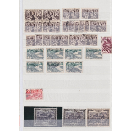 414 - A mint and used duplicated French stamp collection in x6 large stock books from the 1840s to 1980s, ... 