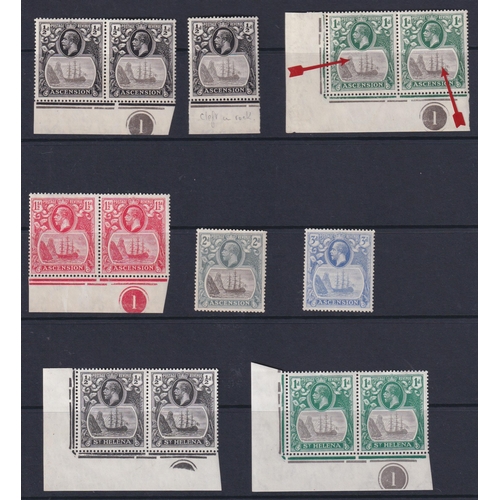 1153 - 1924 Small group of the ‘Cleft rock’ variety mint on ½d (plate 1 pair and single), 1d and 1½d plate ... 