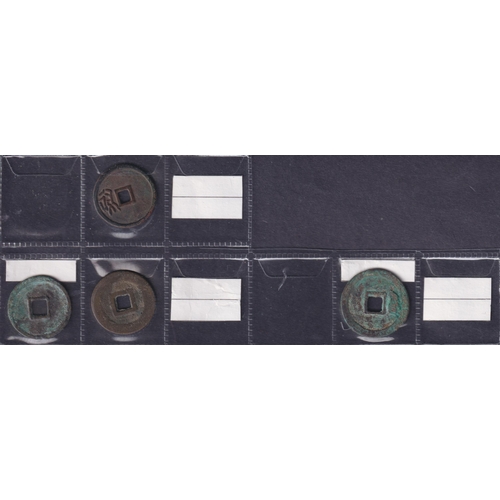 202 - Medieval China: Multi-Dynasty 1 Cash Coins, a group of 48 copper 1 cash coins, comprising Zhou dynas... 