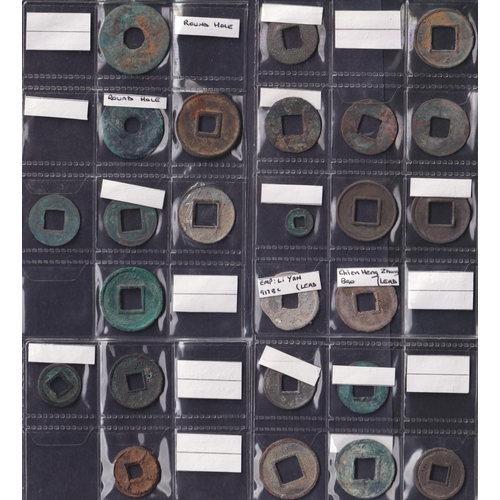 222 - Eastern, Western & Southern Han, Three Kingdoms, a group of 6 Eastern Han coins, 20 including Wang M... 