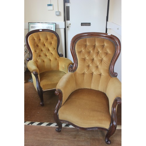 291 - Two Victorian button upholstered spoon back grandfather chairs, on squat cabriole form legs, with kn... 