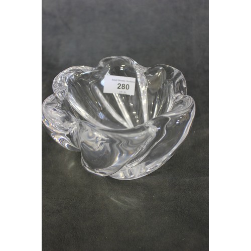 280 - An Orrefors heavy glass petal design bowl, 16cm in diameter.