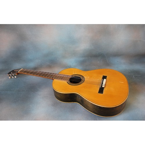 157 - A Conde Hermanos Flamenco guitar, labelled to interior, the nut to the bridge 68cm, in carrying case... 