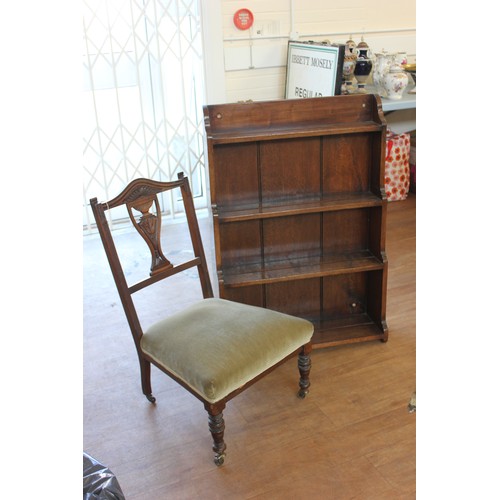 30 - A 20th century oak wall hanging plate rack, fitted four shelves, 66cm wide x 96cm high, and a late V... 