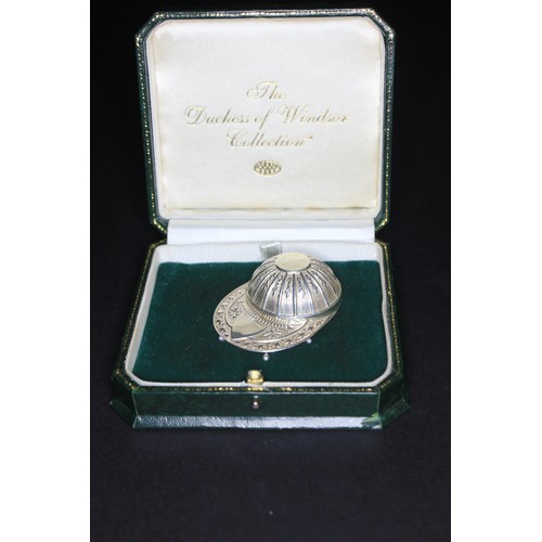 20 - A Queen Elizabeth II silver jockey cap caddy spoon, Sheffield 1969, in lined box.