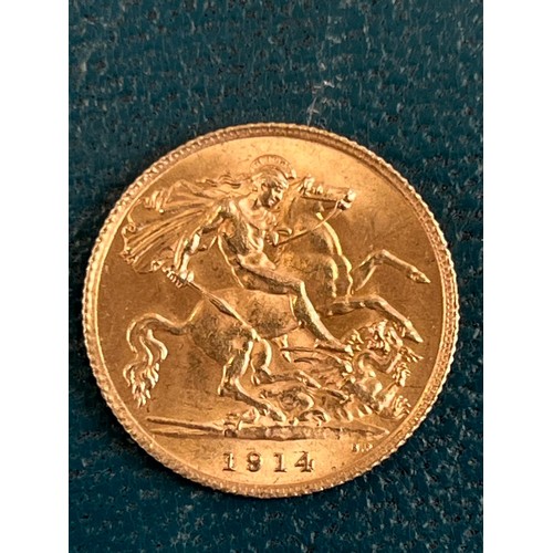 18 - A George V 1914 half sovereign.