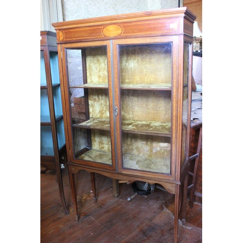 32 - An Edwardian display cabinet, 93cm wide, and a part cabinet a.f. broken side panel.