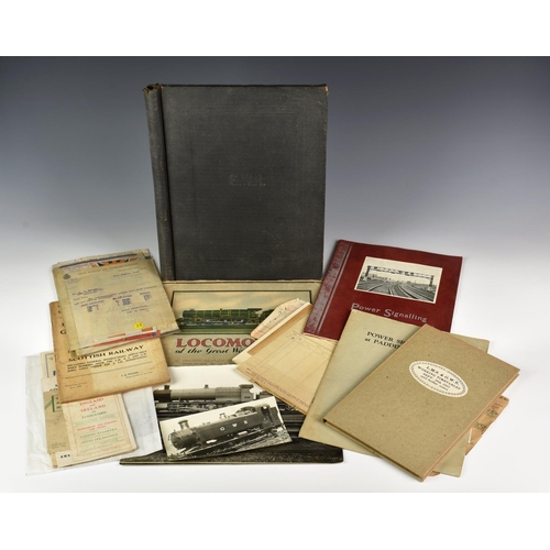 195 - Railwayana - GWR Great Western Railway - A large collection of ephemera, comprising of many tourist ... 