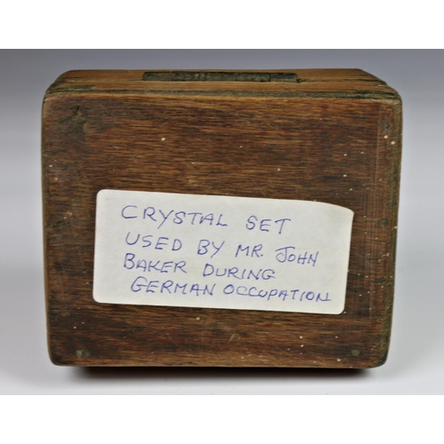1020 - Crystal Radio - Guernsey Channel Islands German Occupation interest, the radio housed in pine box, u... 