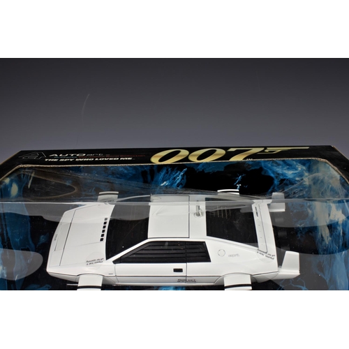 2 - Auto Art & Beanstalk diecast 1/18 scale collectors models - James Bond 007, comprising of THE SPY WH... 