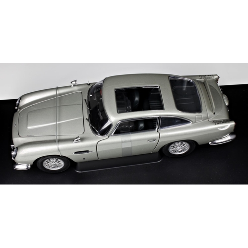 6 - Auto Art diecast 1/18 scale collectors models - James Bond 007, to include FOR YOUR EYES ONLY Lotus ... 