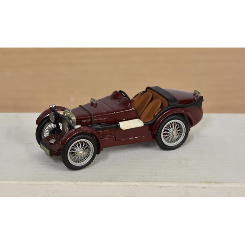 76 - Abingdon Classics - Various handmade 1/43 scale MG models, comprising MG Midget 1930 blue; MGP maroo... 
