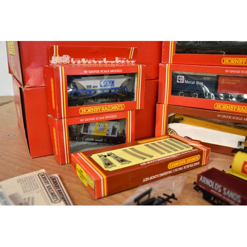 79 - Hornby Railways - boxed 00 gauge British Railway Co-Co Diesel Class 37 (green) R.284 - various rolli... 
