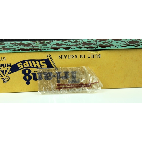 80 - A collection of boxed Triang Minic Ships and harbour fittings Waterline Models, 1:1200 scale to incl... 