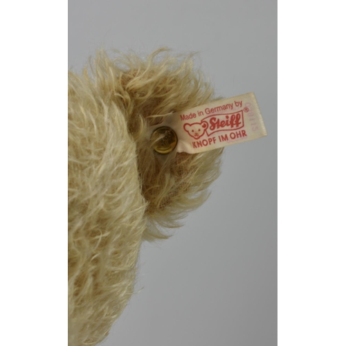 83 - A limited edition Steiff Collector's Teddy Bear 'Appolonia Margarette', 2004, 038112, limited editio... 