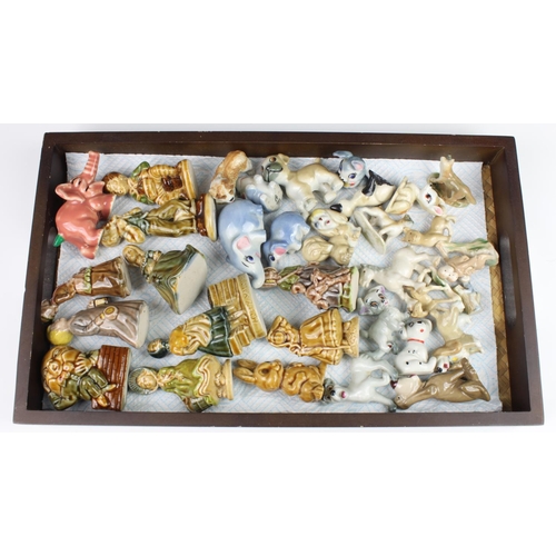 118 - A collection of Wade whimsies, comprising of Nursery rhymes, Lady and the Tramp figures, elephant, h... 