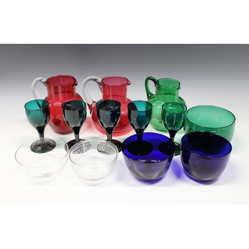 271 - A collection of 19th and 20th century glass, to include two cranberry jugs, an emerald green and ena... 