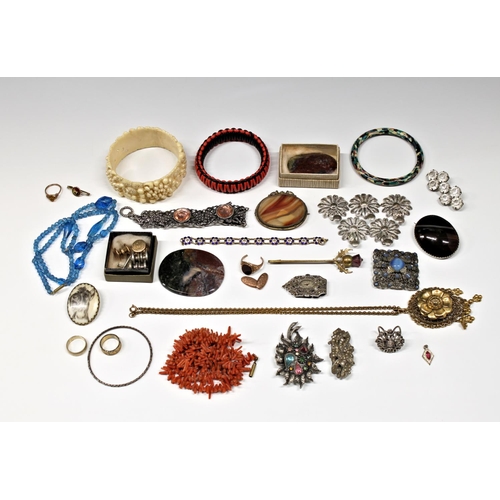 329 - A nice collection of vintage and antique costume jewellery, to include 9ct gold scrap ring and cuffl... 