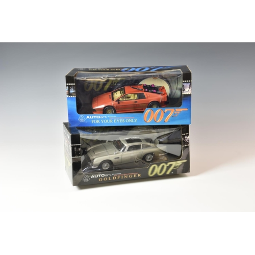 794 - Auto Art diecast 1/18 scale collectors models - James Bond 007, to include FOR YOUR EYES ONLY Lotus ... 