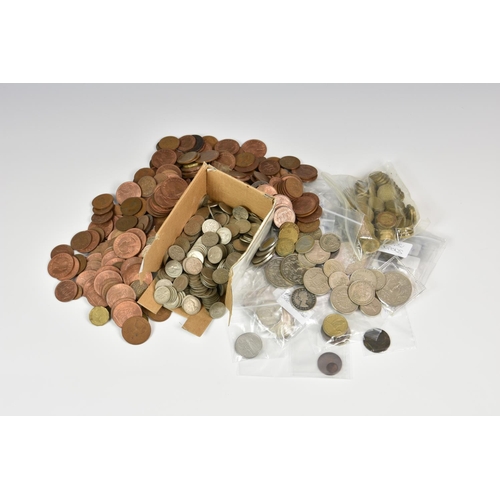 802 - Coinage - A collection of Worldwide coinage, to include Great Britain, Ireland, USA, France, India a... 