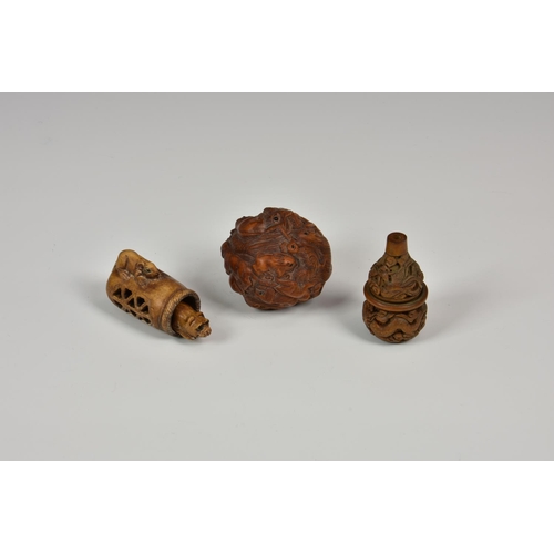 915 - Three 20th century carved Japanese netsuke, comprising of a Zodiac animal ball, double gourd with ca... 