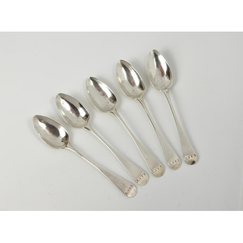 1007 - A set of five late 18th century Channel Islands silver Old English pattern shell back teaspoons, mak... 