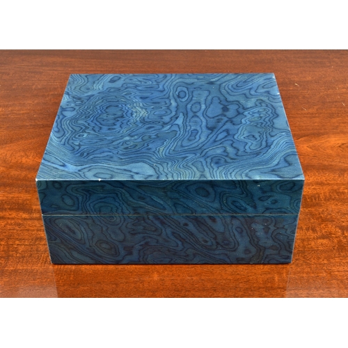 2886 - A marble effect wooden cigar box, the hinged cover opening to reveal cedar wood lining, 10 x 8 3/8in... 