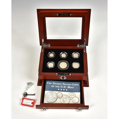 399 - Numismatics interest - Danbury Mint collections, comprising 'The Complete Wren Farthing collection',... 