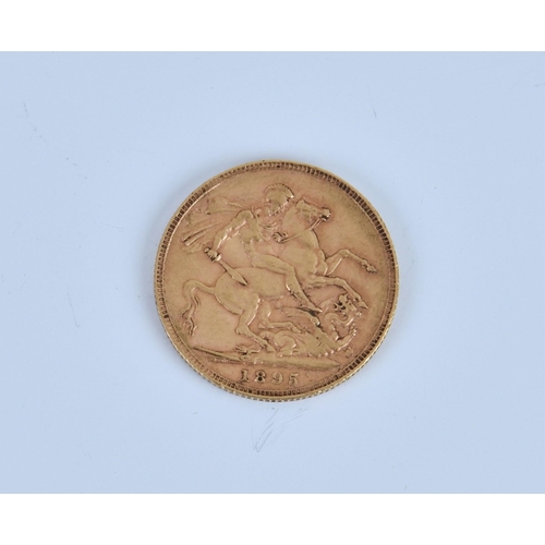 449 - A Victorian 1895 full Gold sovereign,