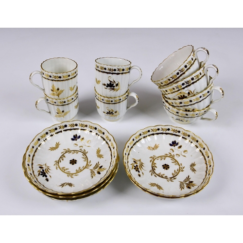 69 - A group of Worcester Barr Flight & Barr fluted tea and coffee wares, comprising four tea cups, four ... 