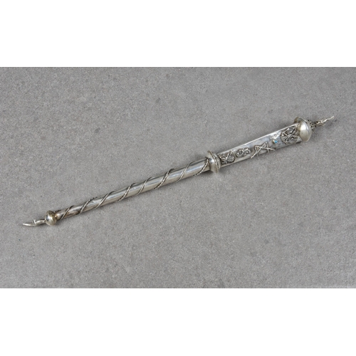 123 - A Russian silver Torah pointer or yad, assay marks for Veniamin Vasilyevich Savinsky, Moscow 1873, m... 