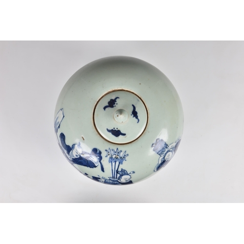 1519 - A Chinese porcelain celadon ground blue and white jar and cover, probably Guangxu period (1875-1908)... 