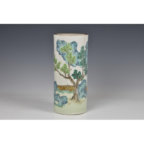 1523 - A Chinese porcelain famille rose sleeve vase, probably early 19th century, finely painted with five ... 