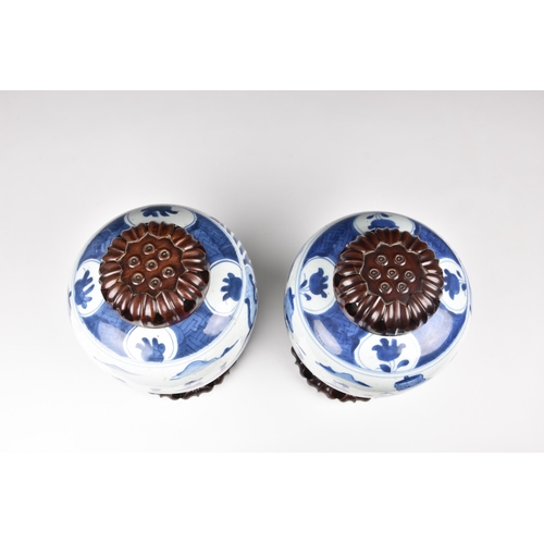 1573 - A pair of Chinese blue and white porcelain jars, Qing Dynasty, probably Kangxi period (1662-1722), A... 