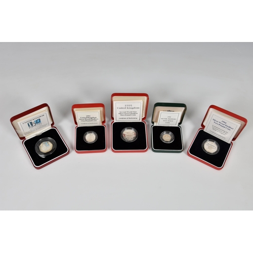 1886 - Royal Mint - Five cased Silver Proof Piedfort coins, comprising a 1995 WW2 £2; 2000 150 years of Pub... 