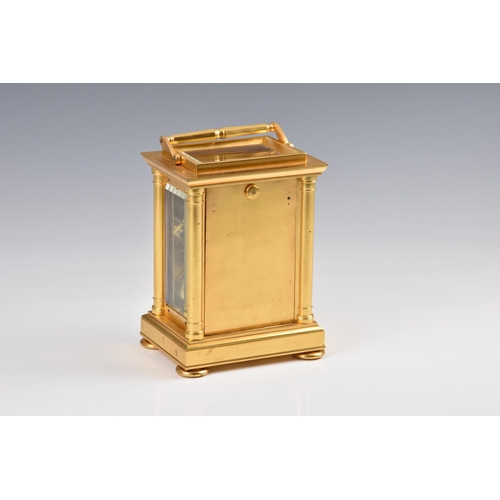 1942 - A fine English gilt brass double fusee carriage clock with hour strike, mid-19th century, unsigned, ... 