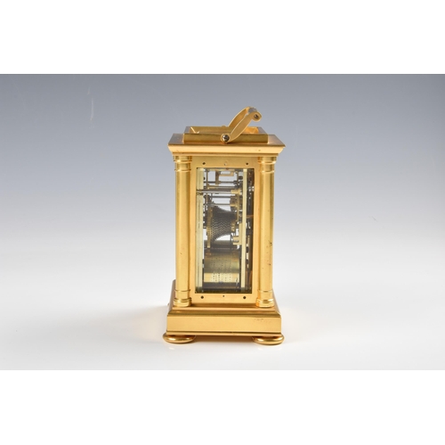 1942 - A fine English gilt brass double fusee carriage clock with hour strike, mid-19th century, unsigned, ... 