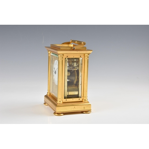 1942 - A fine English gilt brass double fusee carriage clock with hour strike, mid-19th century, unsigned, ... 