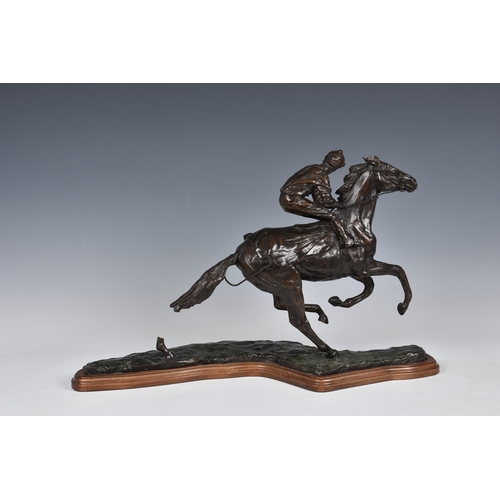 1979 - Caroline Wallace (British, 20th century) - a bronze race horse figural group "Fast Work", ... 