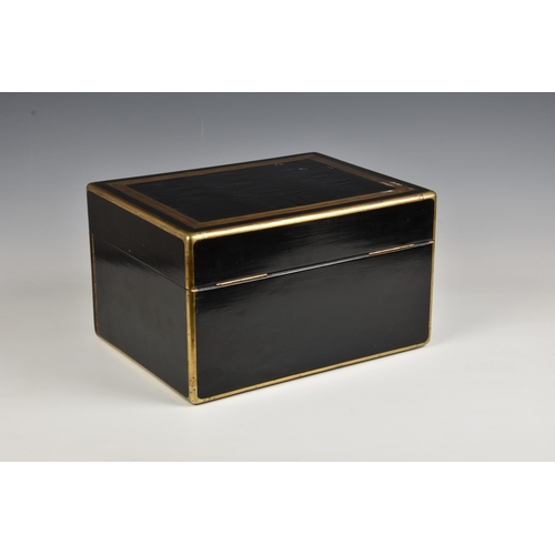 2002 - A fine and well fitted 19th century ebonised rosewood Palais Royal travel necessaire / vanity chest,... 