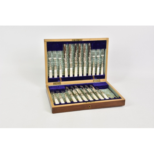 202 - A boxed part set of silver plated mother of pearl handled fruit knives and forks, comprising twelve ... 