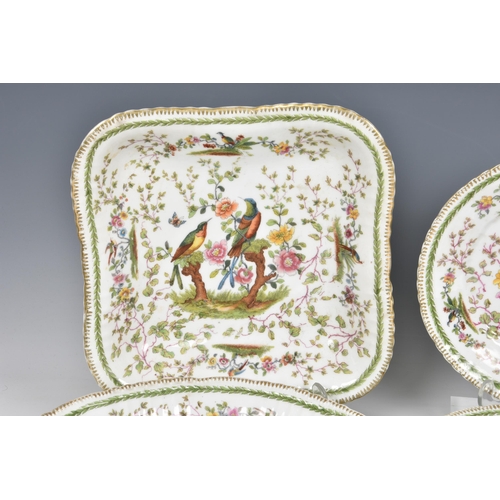 33 - A Chelsea style porcelain part dessert service, probably by Samson of Paris, with pseudo gold anchor... 