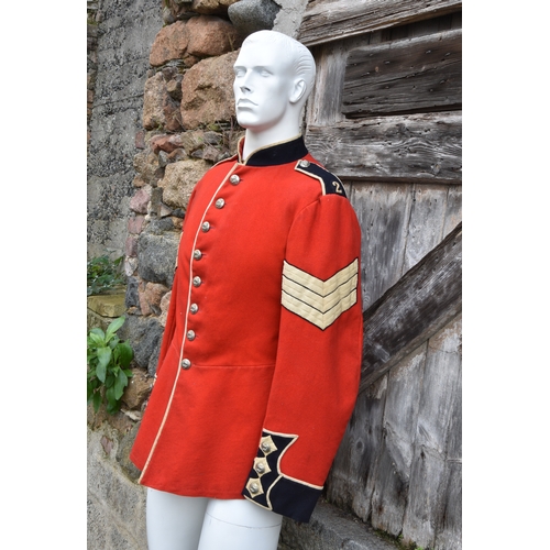 1828 - A Guernsey Militia scarlet tunic, for a Sergeant of the North regiment, eight silvered buttons to fr... 