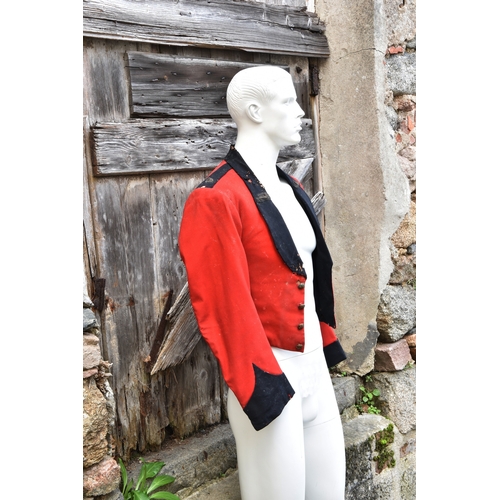 1831 - A 2nd Royal Guernsey Light Infantry scarlet Mess jacket / tunic, black long collar, with leopards pa... 