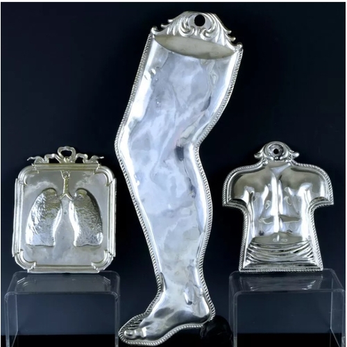 14 - EX-VOTO Italy - Silver plate and silver body parts, early 20th century, the lungs silver plate, ches... 