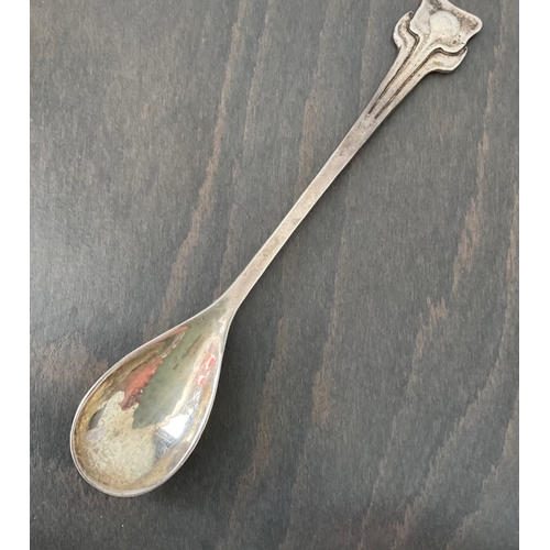 31 - An exceptional Omar Ramsden Arts & Crafts silver spoon, Omar Ramsden, London 1922, with planished, d... 