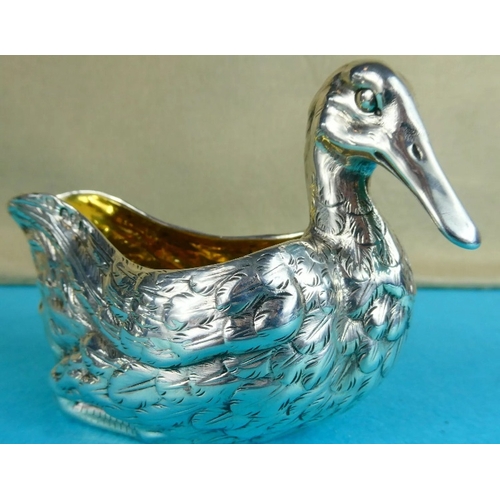 65 - An extremely rare early Victorian novelty silver cream jug / sauce boat in the form of a swimming du... 