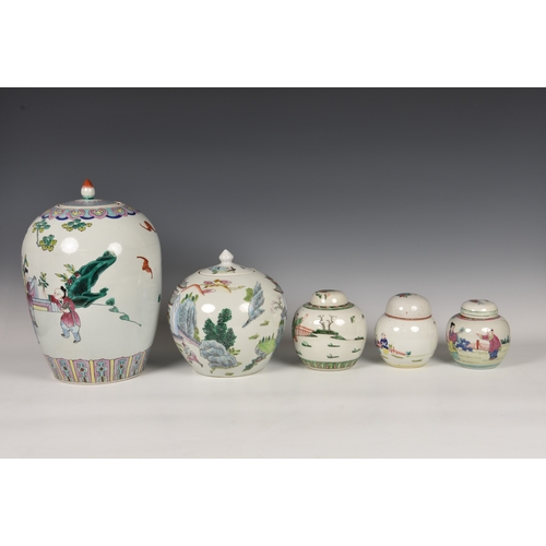 1256 - A small group of Chinese porcelain covered jars, 20th century, comprising a famille rose ovoid vase ... 