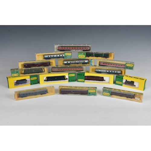 178 - MINITRIX German outline N gauge - Locomotives & carriages to include various locomotives & diesels 2... 